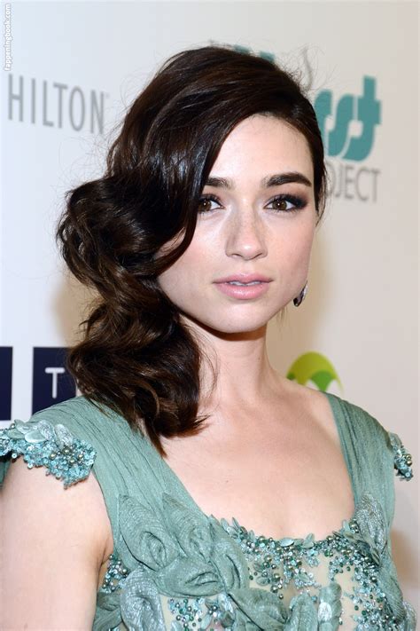 See Crystal Reed Nude 